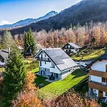 Crystal Aura Apartament