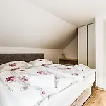 Crystal Aura