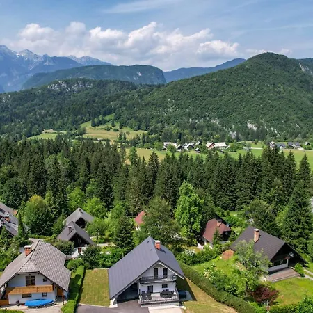 Daire Apartments Crystal Aura