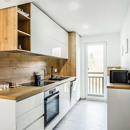 Crystal Aura Apartament